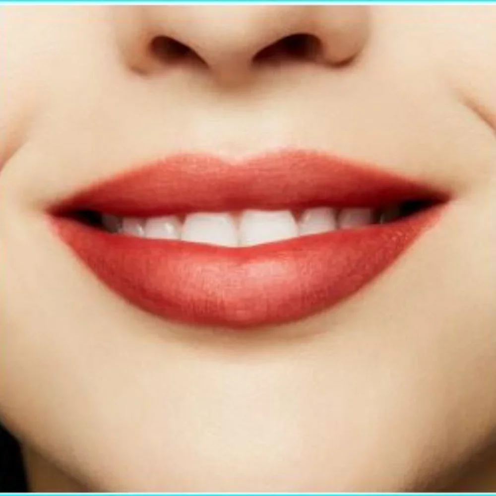 MAC Cosmetics powder kiss